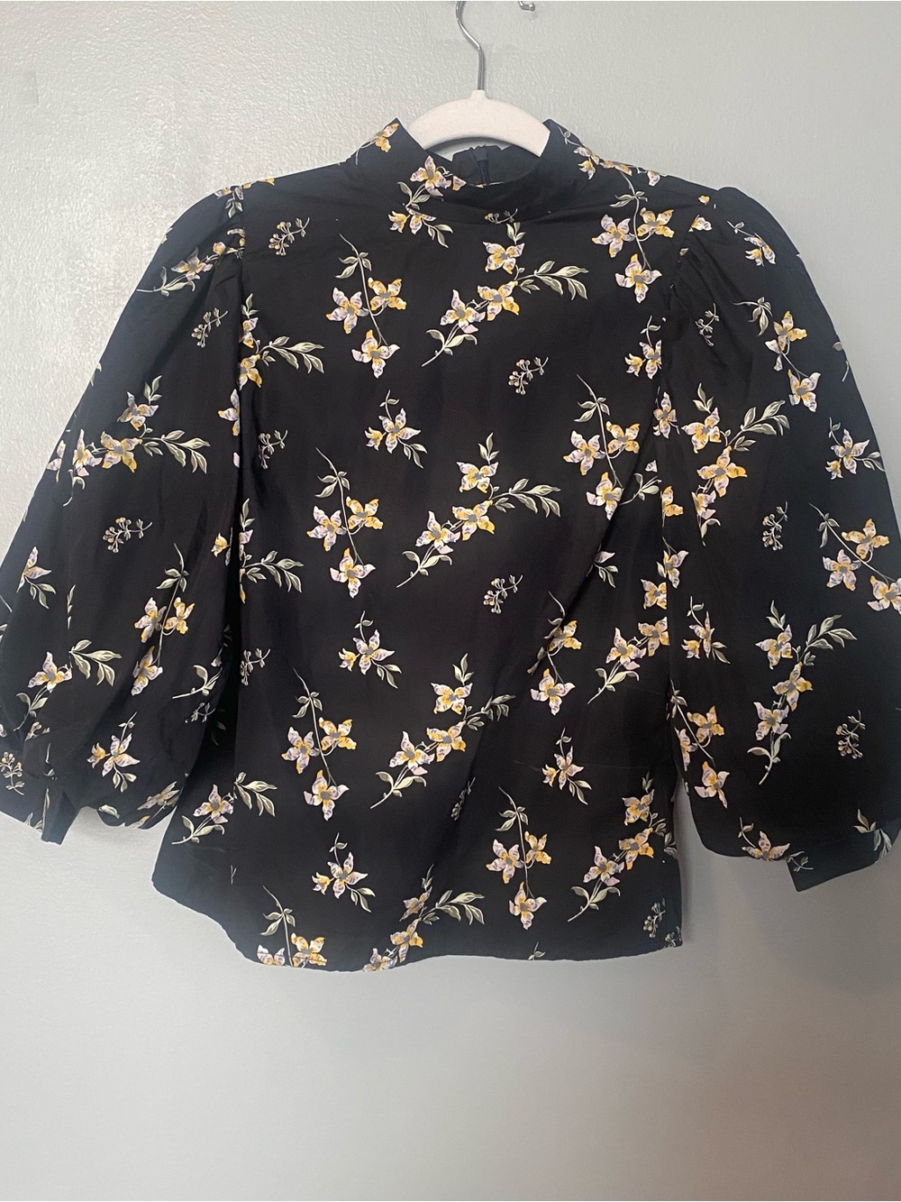 Levi's Black Floral Puff-Sleeve Mock Neck Blouse
